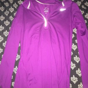 Women’s Nike running top
